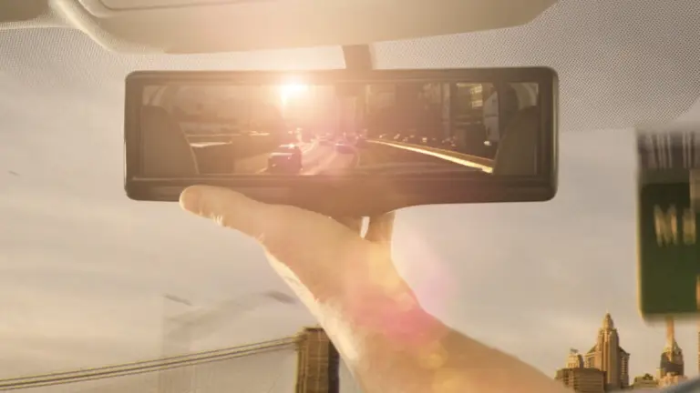 Nissan Smart Rearview Mirror - 7