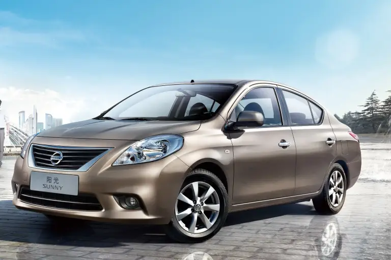Nissan Sunny 2011 - 1