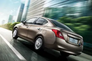 Nissan Sunny 2011 - 3