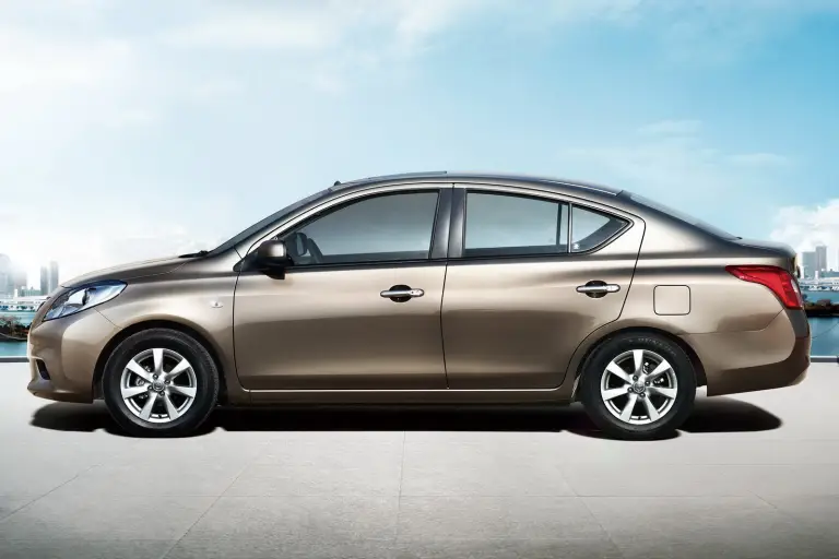 Nissan Sunny 2011 - 7