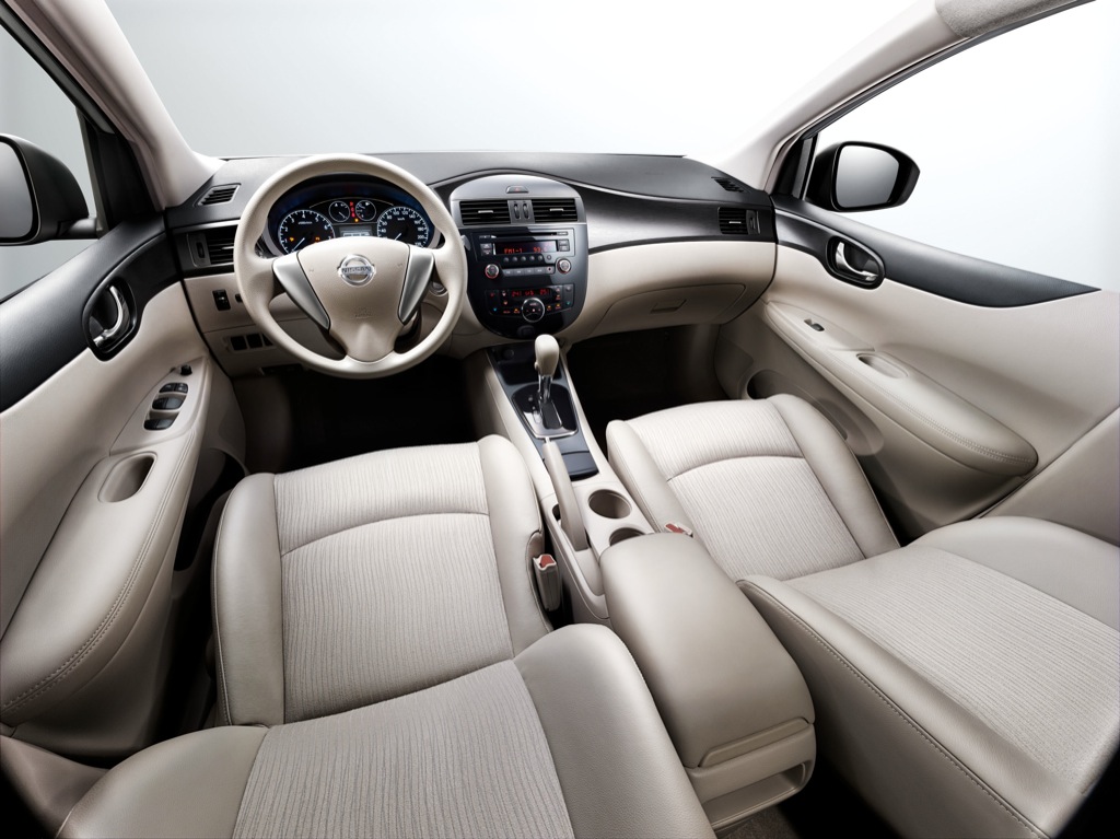 Nissan Tiida - Shanghai 2011