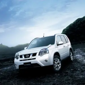 Nissan X-Trail 2011 - 17