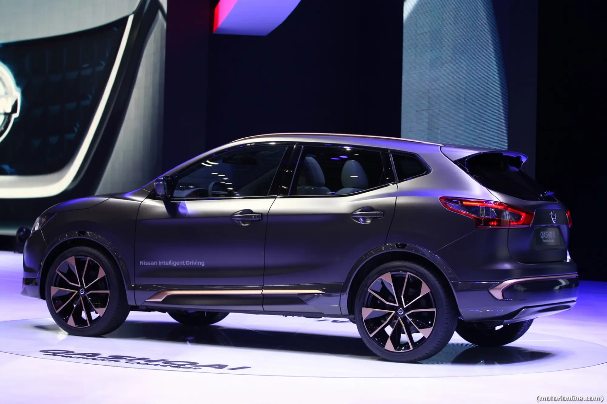 Nissan X-trail Premium Concept e Nissan Qashqai Premium Concept - 5