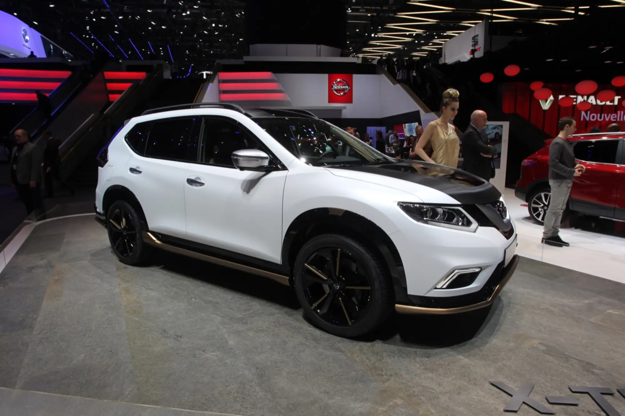 Nissan X-trail Premium Concept - Salone di Ginevra 2016 - 3