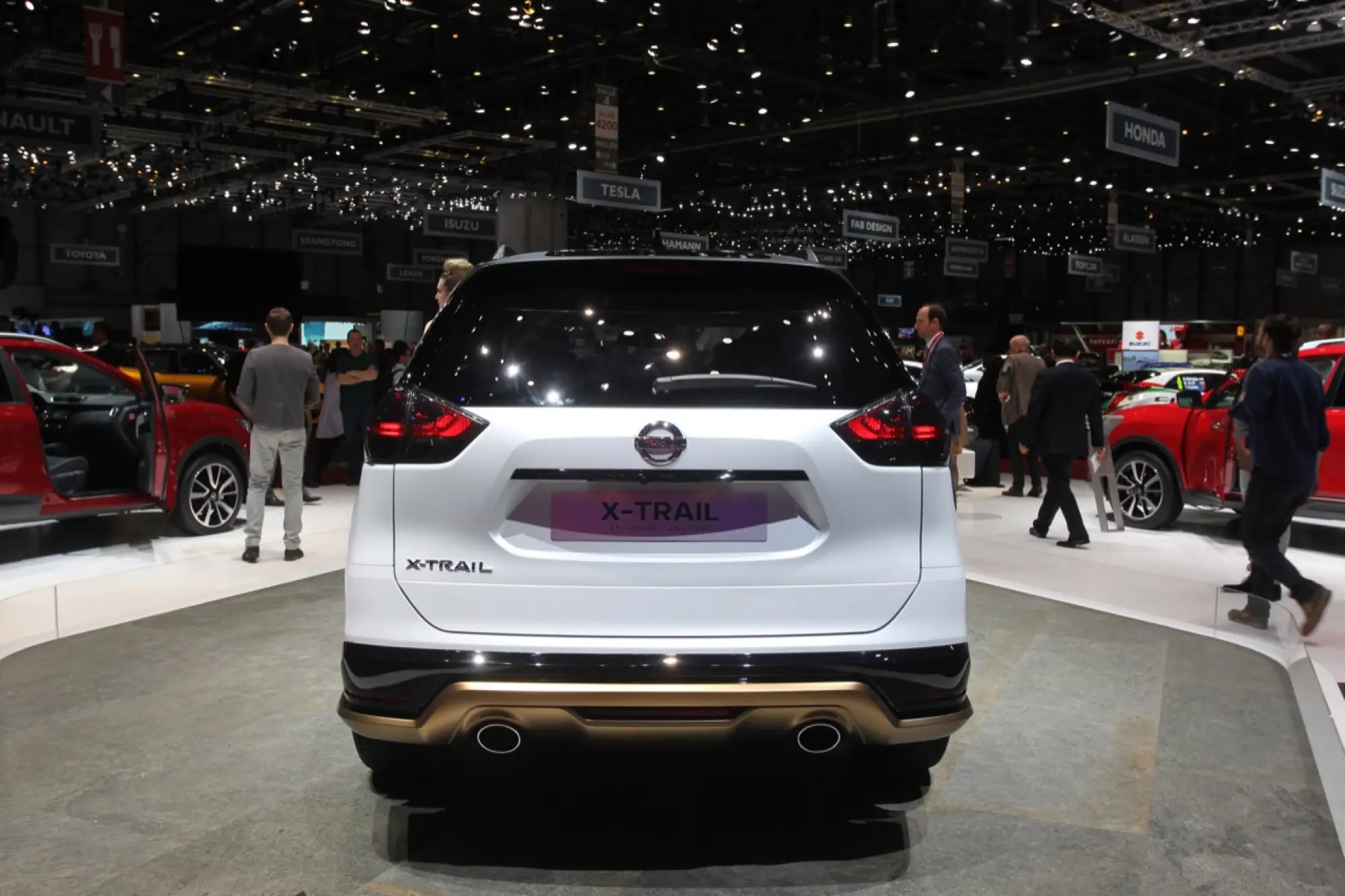 Nissan X-trail Premium Concept - Salone di Ginevra 2016 - 5