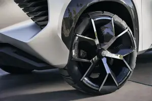 Nissan Xmotion Concept - 16