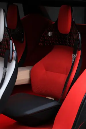 Nissan Xmotion Concept - 26