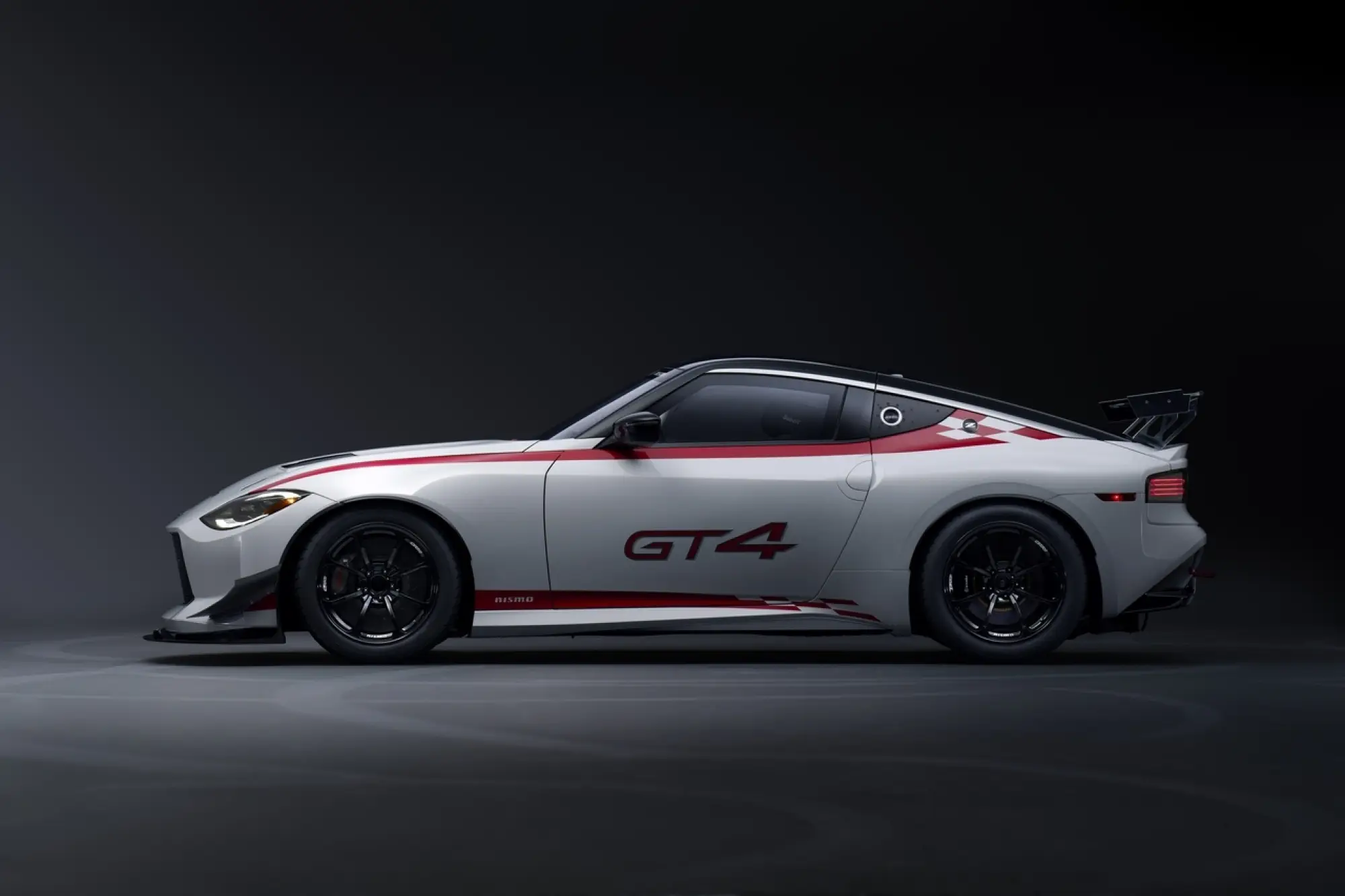 Nissan Z GT4 - Foto - 4