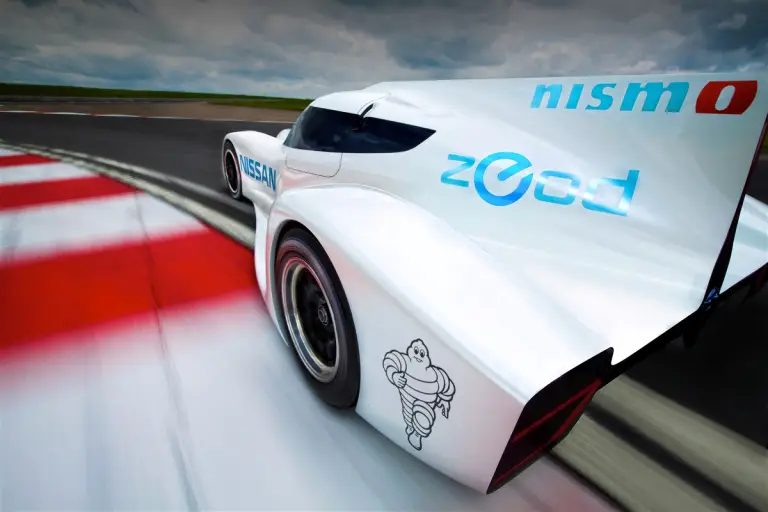 Nissan ZEOD RC - 12