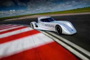 Nissan ZEOD RC - 13