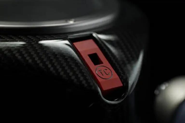 Noble M600 - 3
