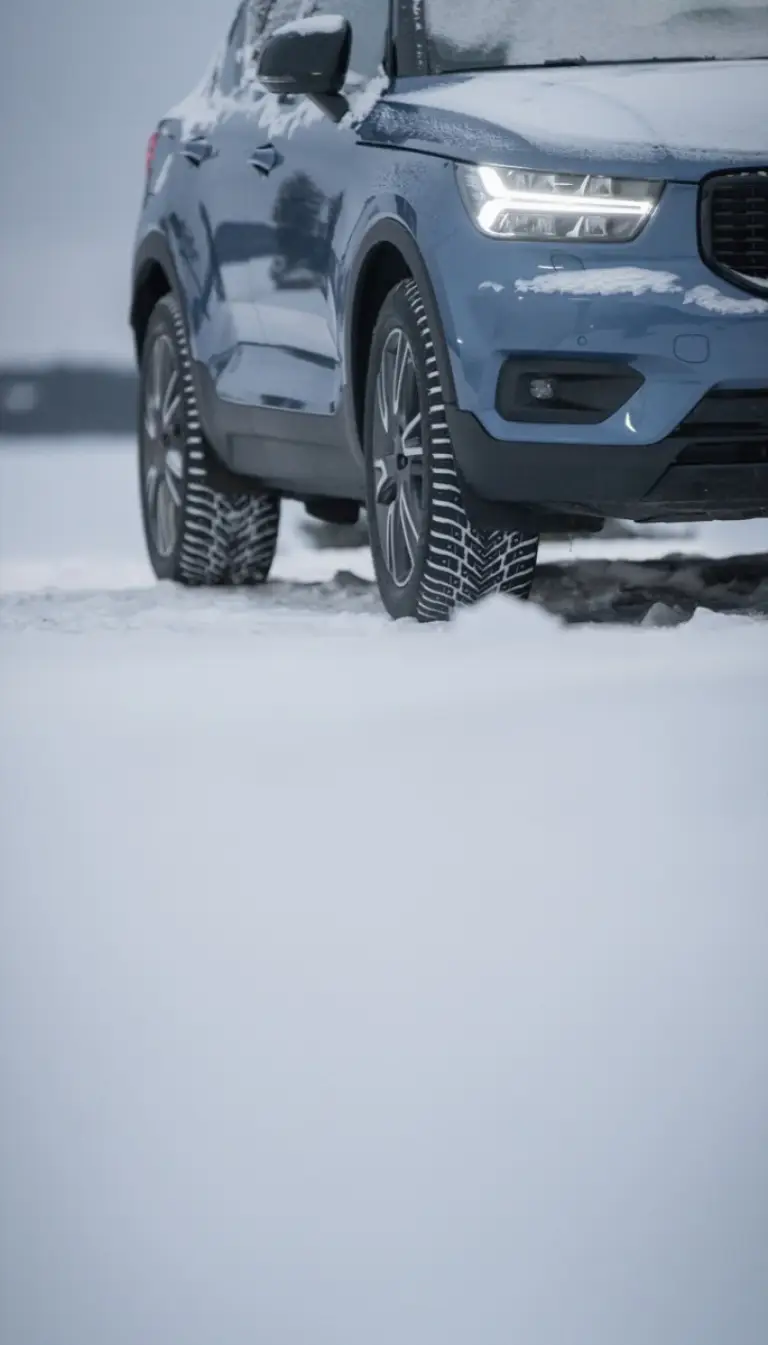 Nokian Hakkapeliitta 10 - 56