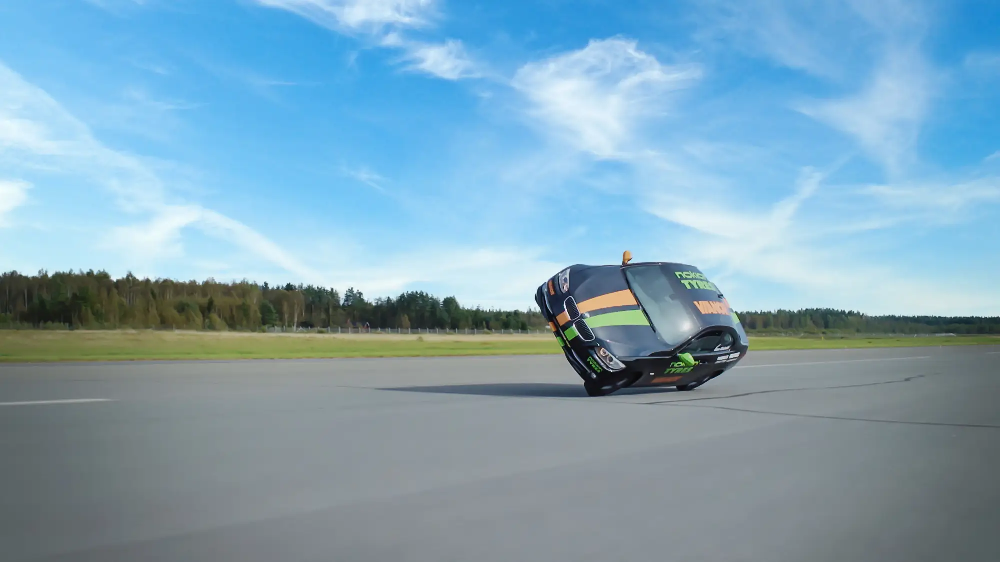 Nokian Tyres e Vianor: nuovo record mondiale di velocità su due ruote - 4