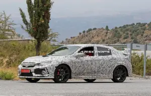 Honda Civic Type R MY 2017 foto spia 6 settembre 2016