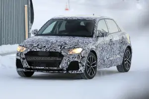 Nuova Audi A1 foto spia 3 novembre 2016