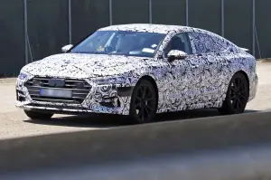 Nuova Audi A7 foto spia 9 agosto 2016