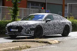 Nuova Audi A7 Sportback - Foto spia 16-08-2017