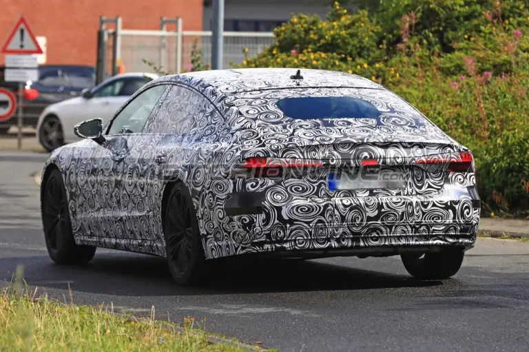 Nuova Audi A7 Sportback - Foto spia 16-08-2017 - 10