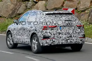 Nuova Audi Q3 foto spia 24 Agosto 2017 - 8