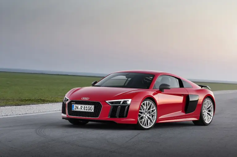 Nuova Audi R8 e R8 Plus 14.5.2015 - 4