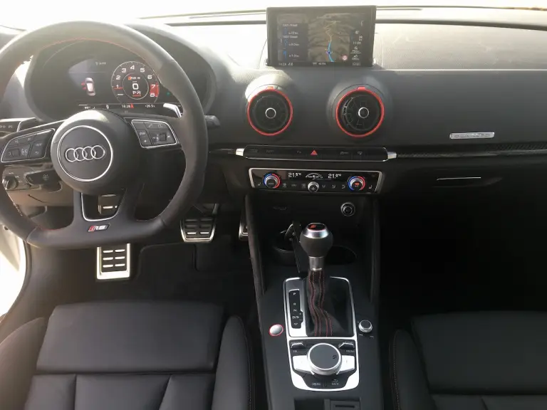 Nuova Audi RS 3_MY2017 - 38