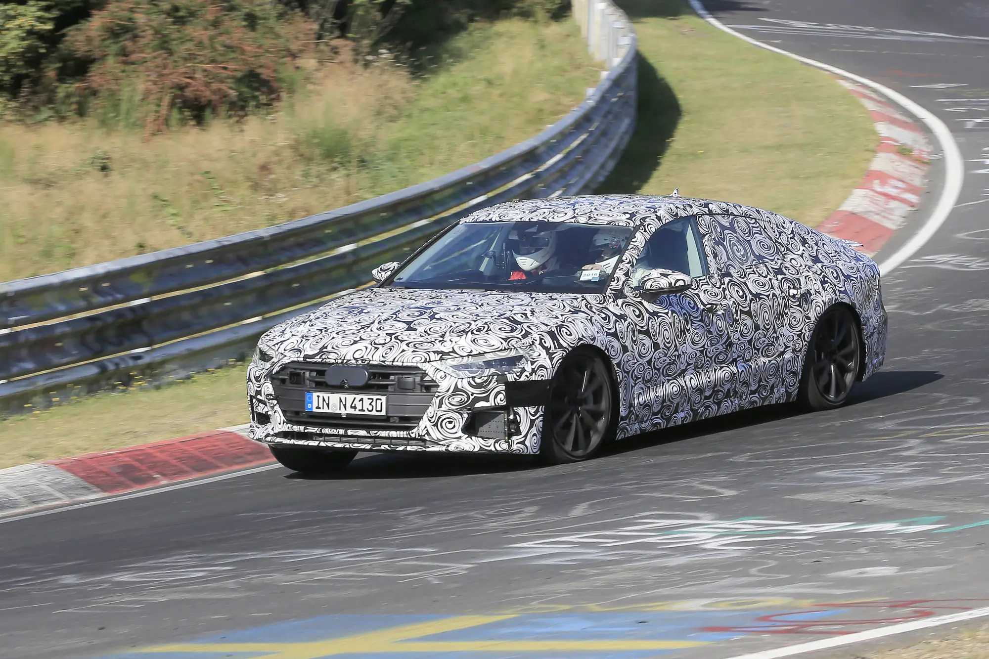 Nuova Audi S7 Sportback foto spia 21 settembre 2016 - 13