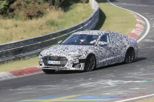 Nuova Audi S7 Sportback foto spia 21 settembre 2016 - 13