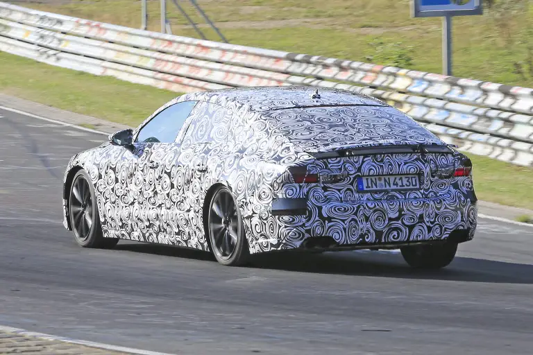 Nuova Audi S7 Sportback foto spia 21 settembre 2016 - 17
