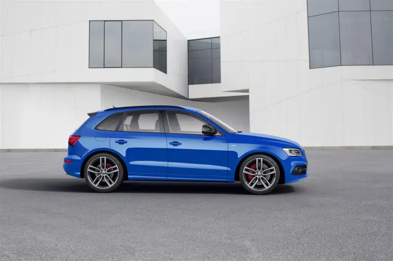 Nuova Audi SQ5 TDI plus - 3