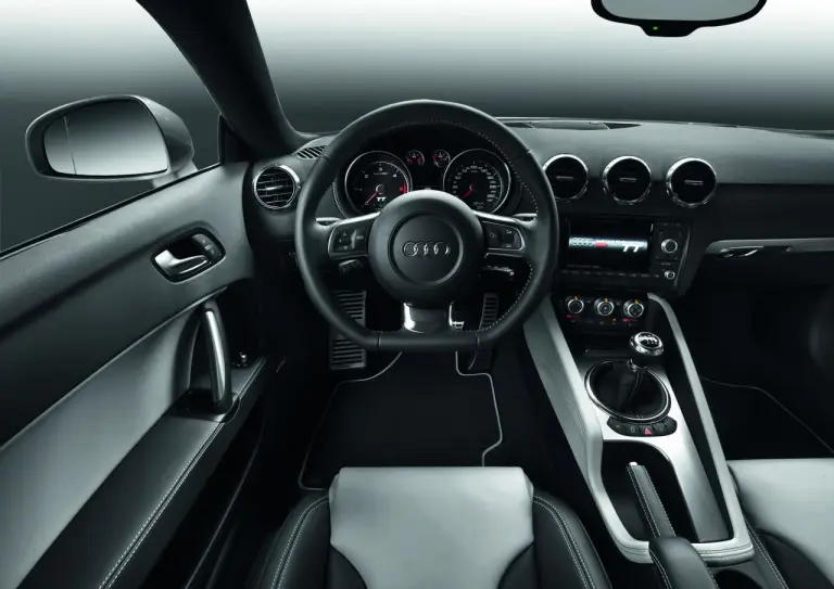 Nuova Audi TT Coupè: foto del restyling - 16