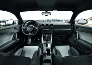 Nuova Audi TT Coupè: foto del restyling - 21