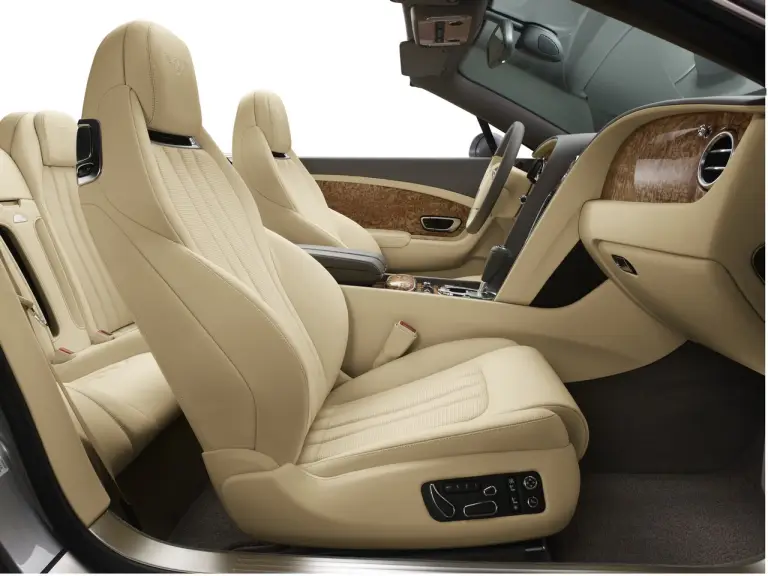 Nuova Bentley Continental GTC - 22