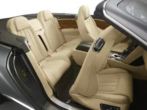 Nuova Bentley Continental GTC - 23
