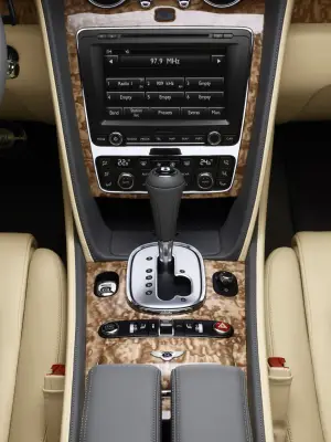 Nuova Bentley Continental GTC - 26