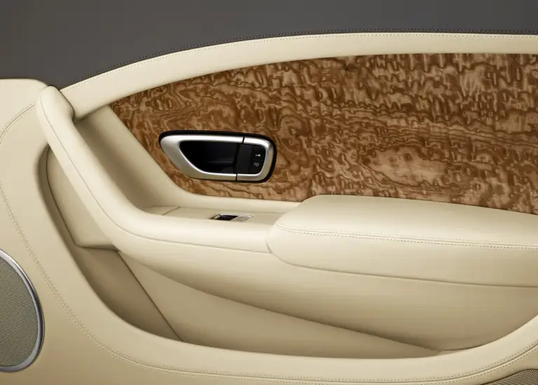 Nuova Bentley Continental GTC - 34