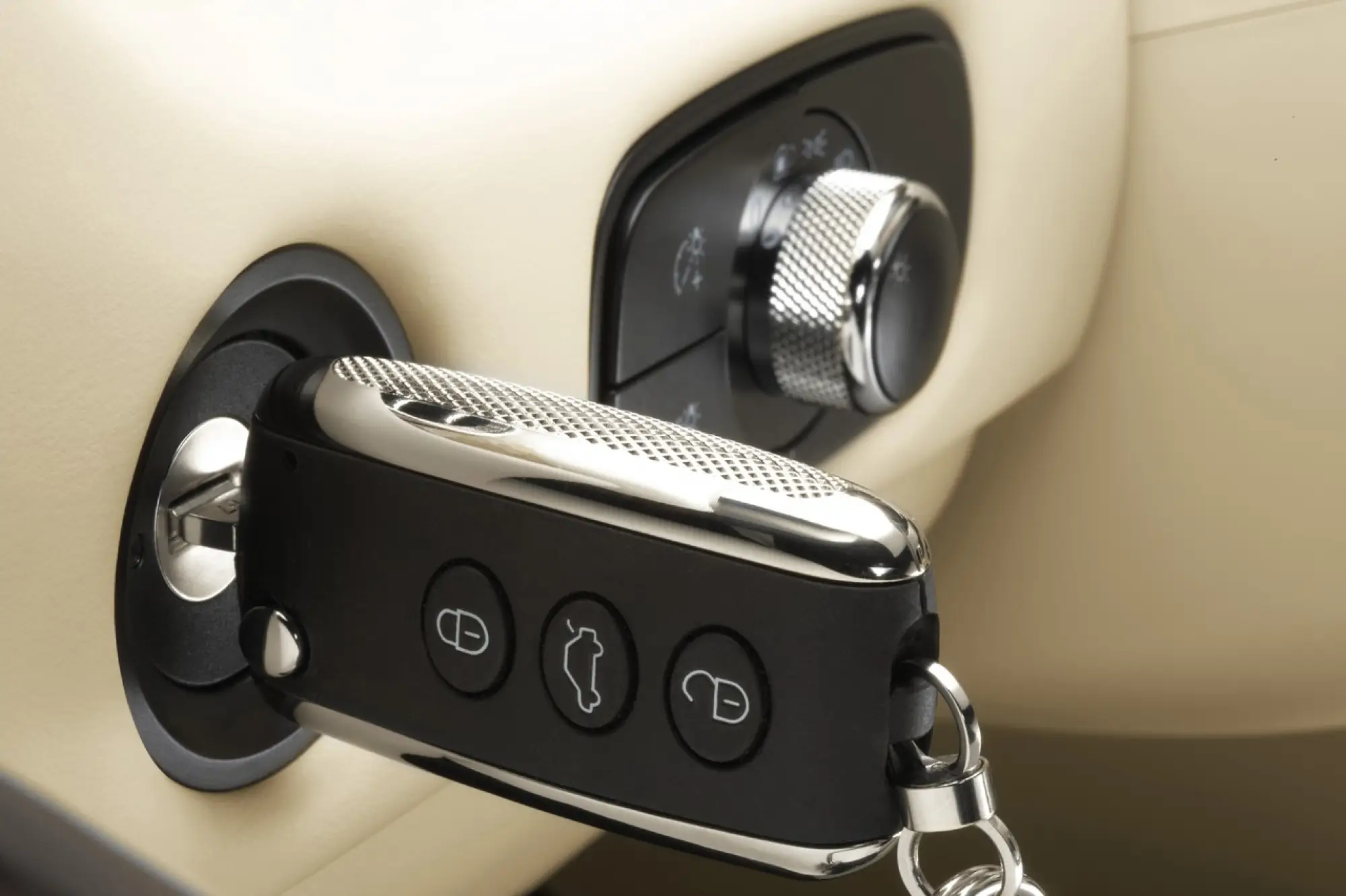 Nuova Bentley Continental GTC - 43