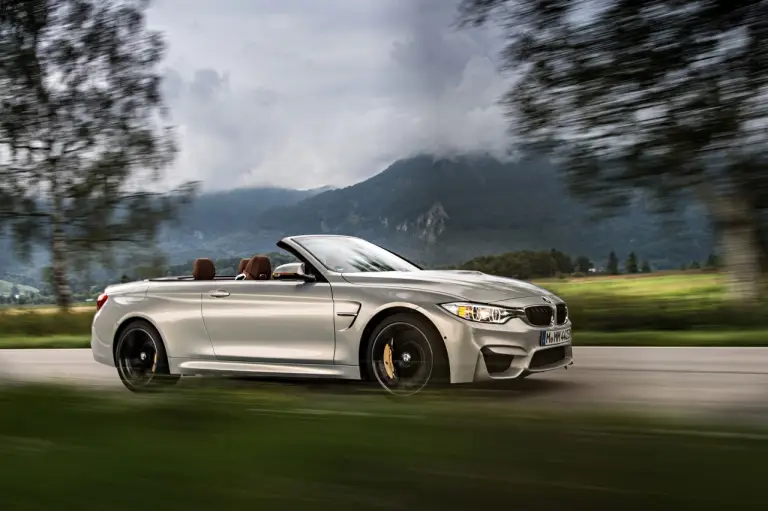 Nuova BMW M4 Cabrio - 11