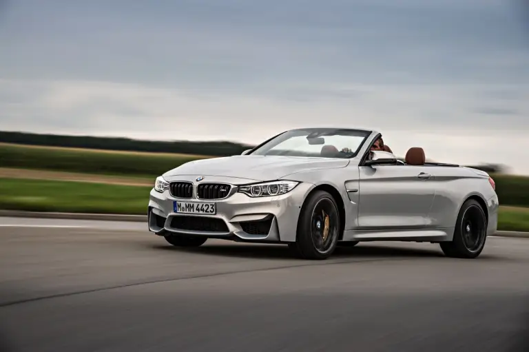 Nuova BMW M4 Cabrio - 23