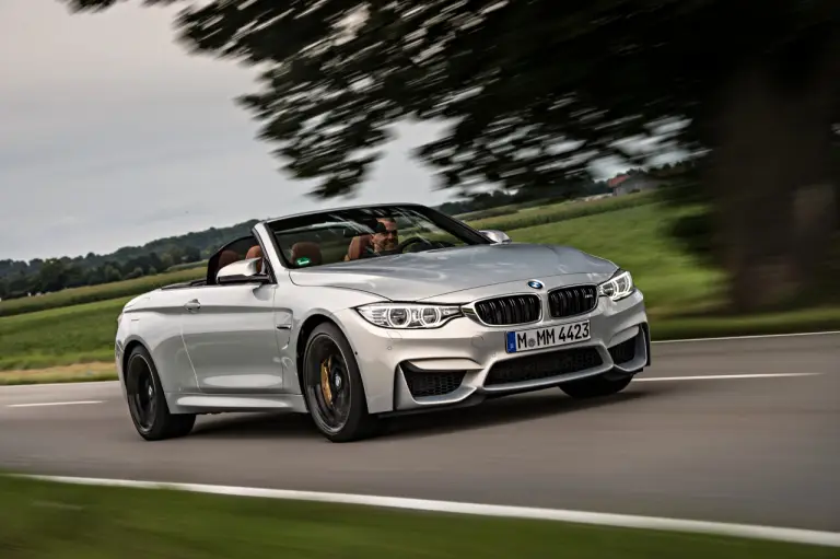 Nuova BMW M4 Cabrio - 25
