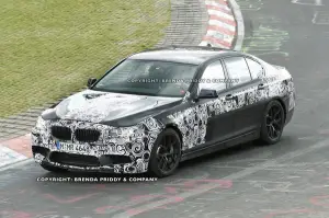 Nuova BMW M5: foto spia