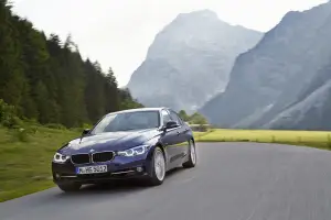 Nuova BMW Serie 3 - MEGA GALLERY - 12