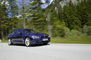 Nuova BMW Serie 3 - MEGA GALLERY