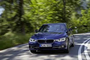 Nuova BMW Serie 3 - MEGA GALLERY - 17