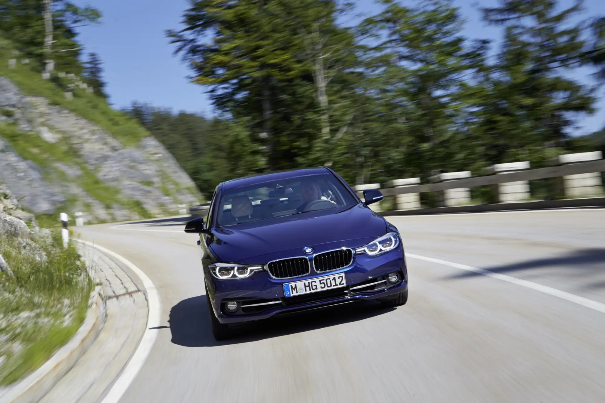 Nuova BMW Serie 3 - MEGA GALLERY - 19