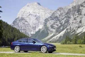 Nuova BMW Serie 3 - MEGA GALLERY