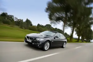 Nuova BMW Serie 5 (518d e 520d)