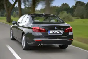Nuova BMW Serie 5 (518d e 520d) - 5