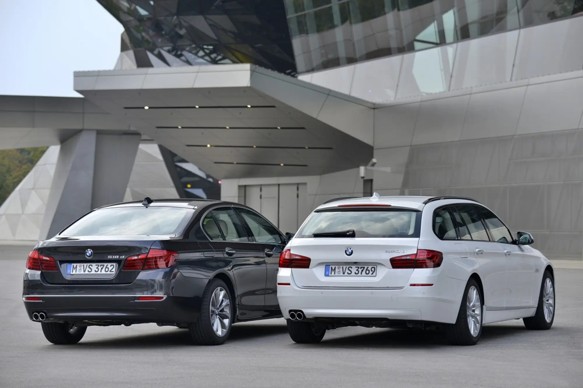 Nuova BMW Serie 5 (518d e 520d) - 45