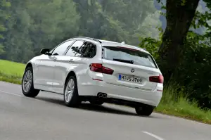 Nuova BMW Serie 5 (518d e 520d) - 75