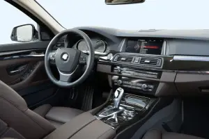 Nuova BMW Serie 5 (518d e 520d)